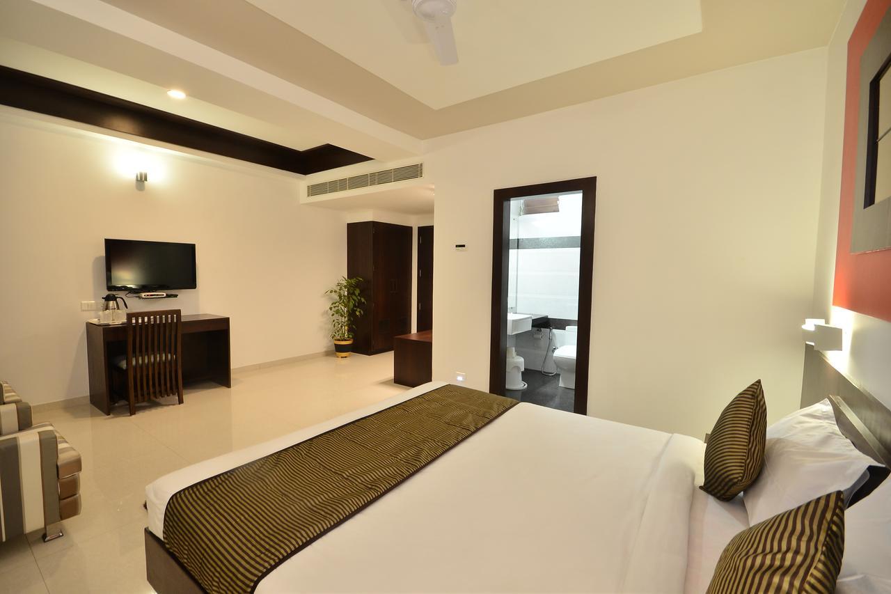 Hotel The Sentosa Rajkot Exterior photo